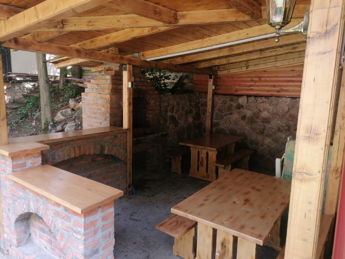 Ferienwohnung Vikendica Matovic Ovcar Banja Exterior foto