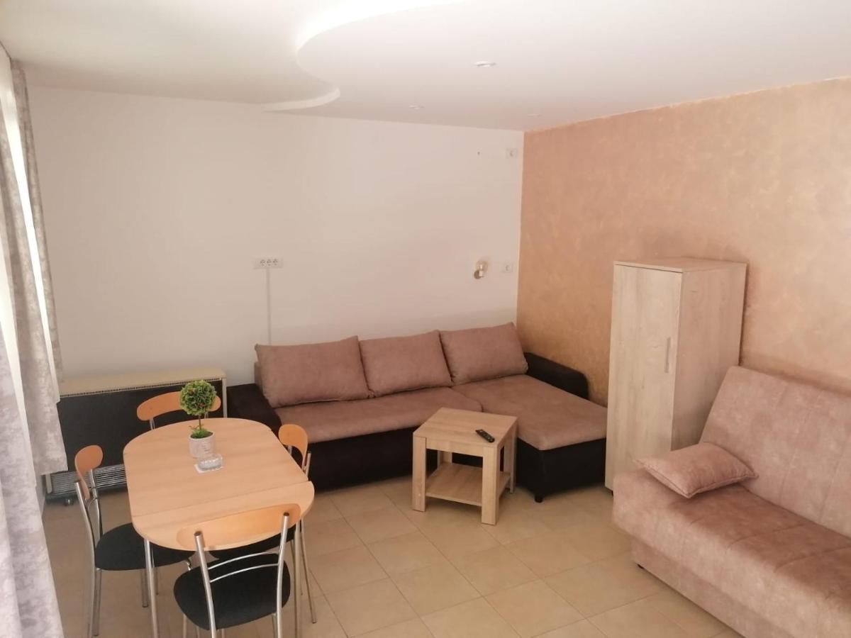 Ferienwohnung Vikendica Matovic Ovcar Banja Exterior foto